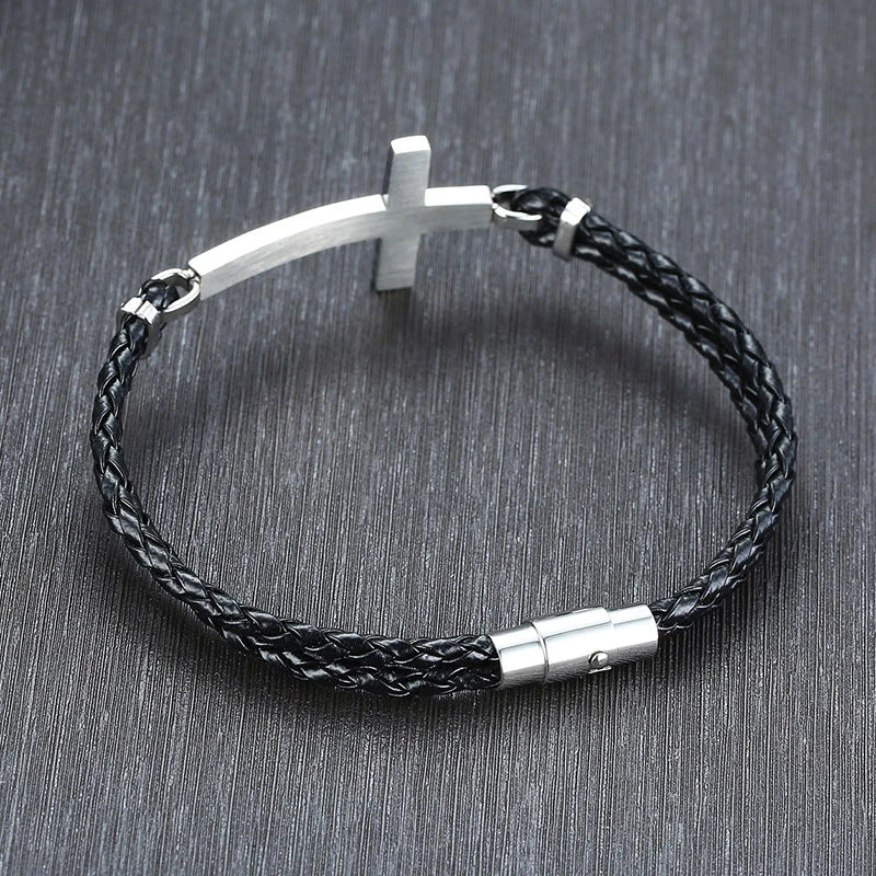 bracelet cuir tressé croix noire