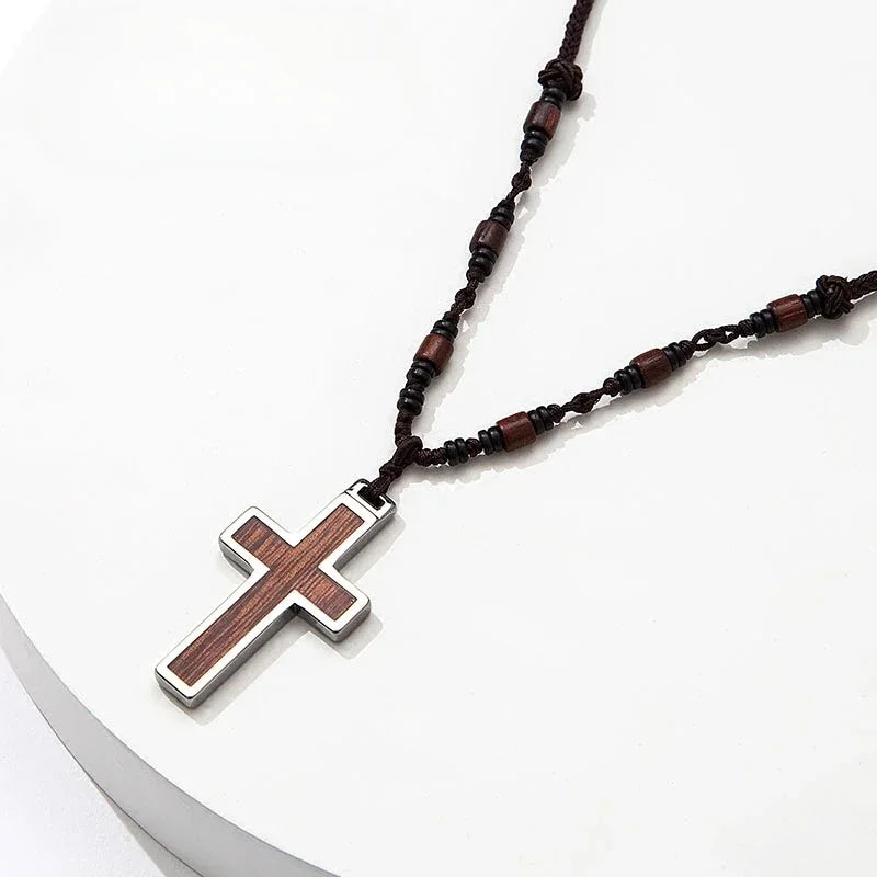 Chaîne croix chrétienne