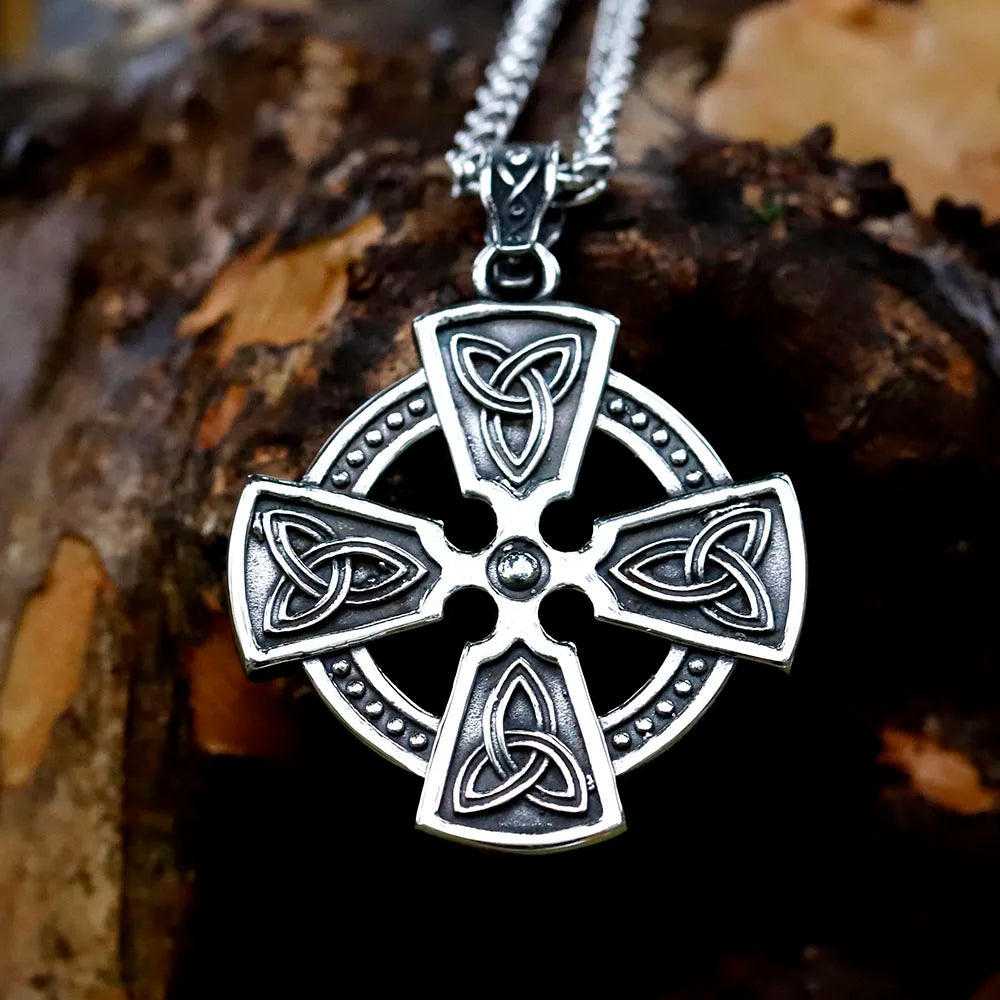 pendentif croix celtique