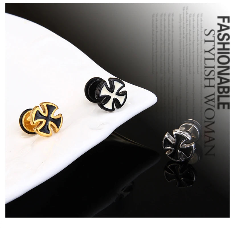Boucle oreille croix de malte