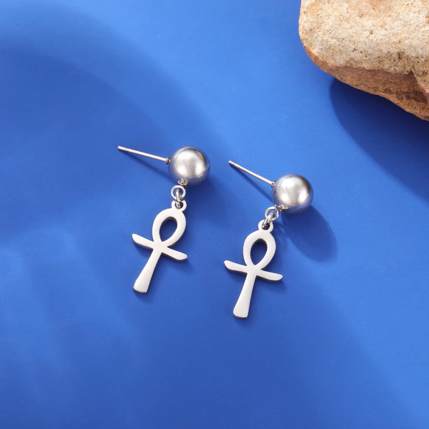 boucle d'oreille croix ankh