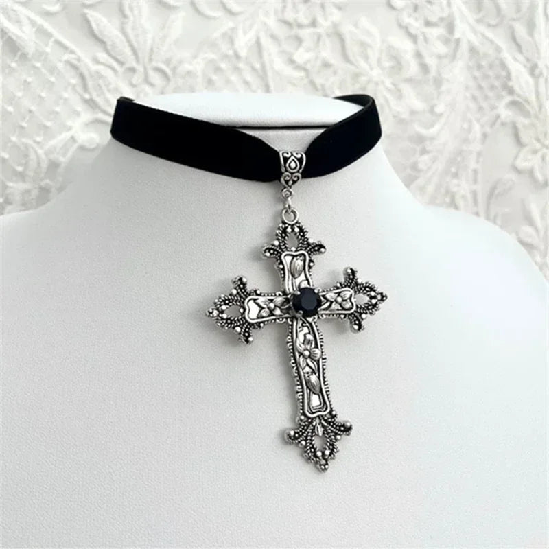pendentif croix moderne