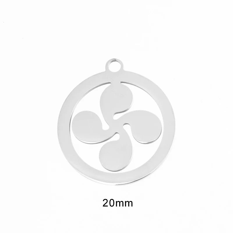 pendentif croix basque