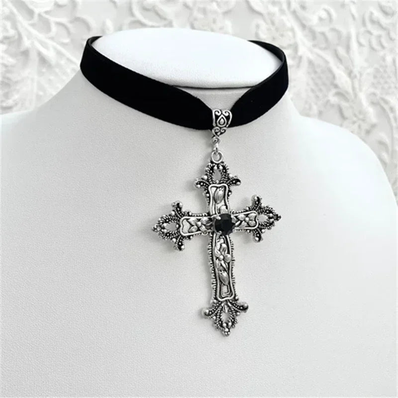pendentif croix moderne