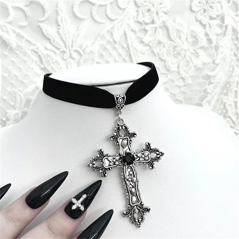 pendentif croix moderne