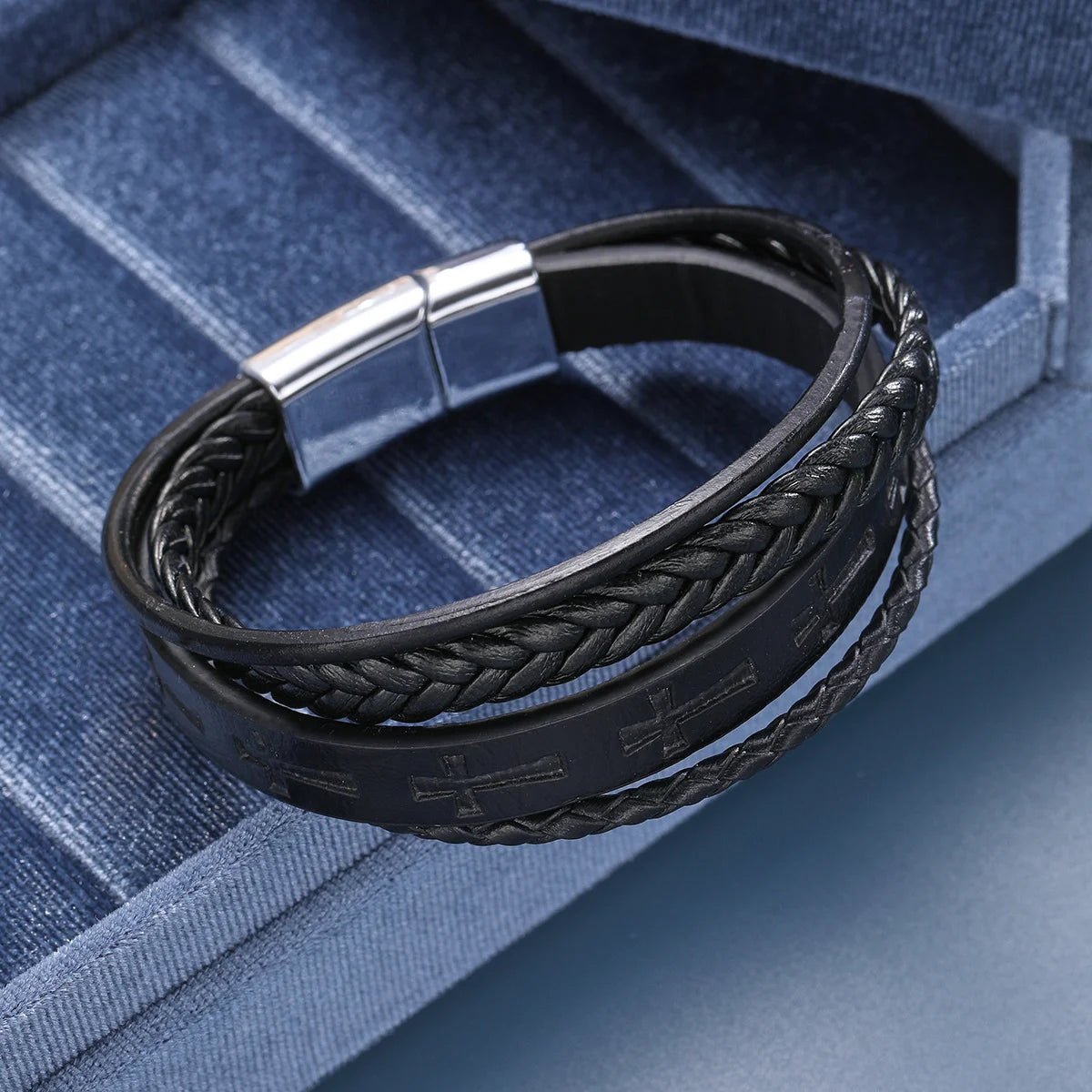 bracelet cuir croix