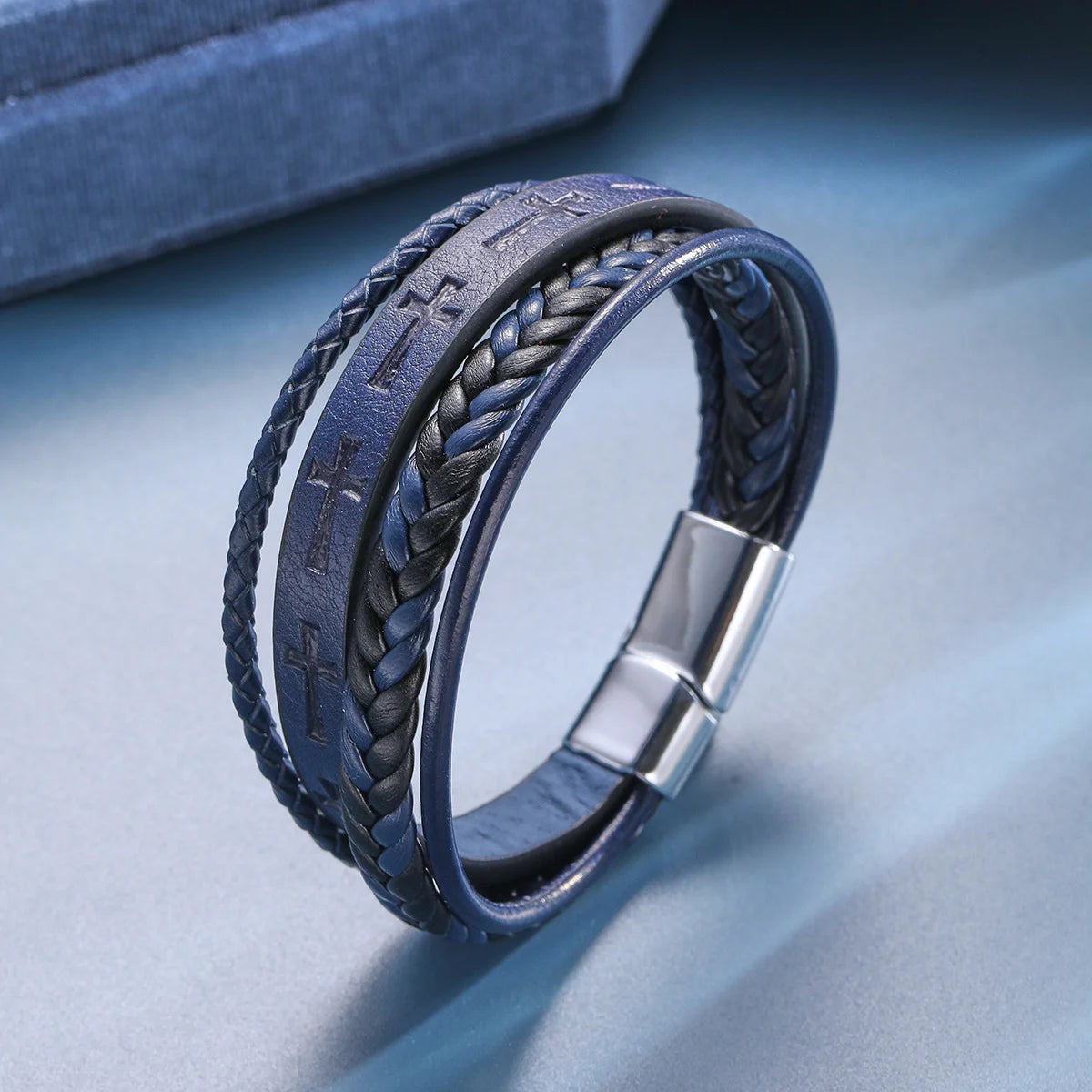 bracelet cuir croix