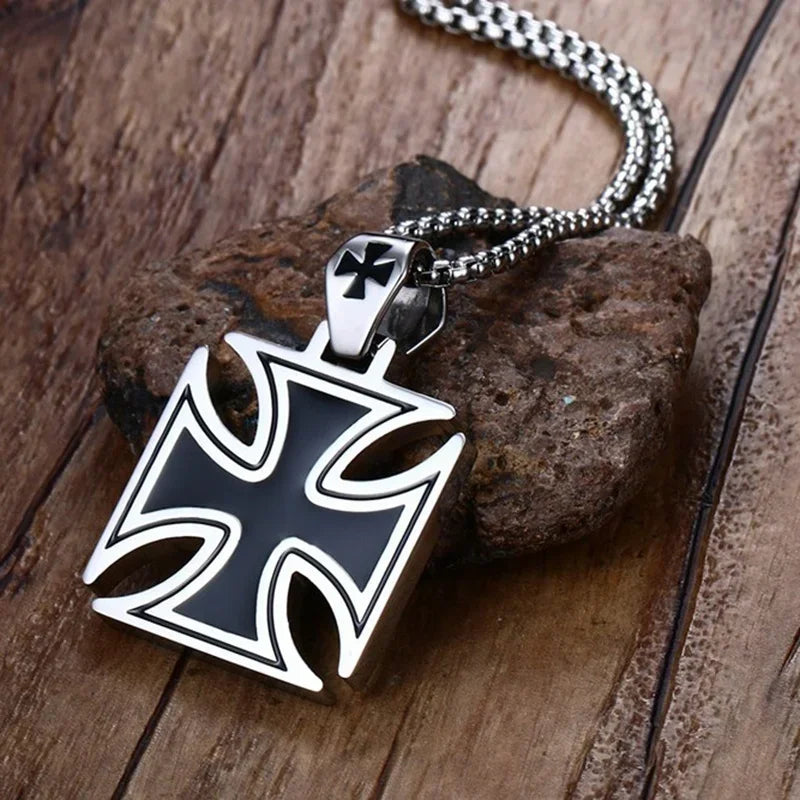 pendentif croix des templiers