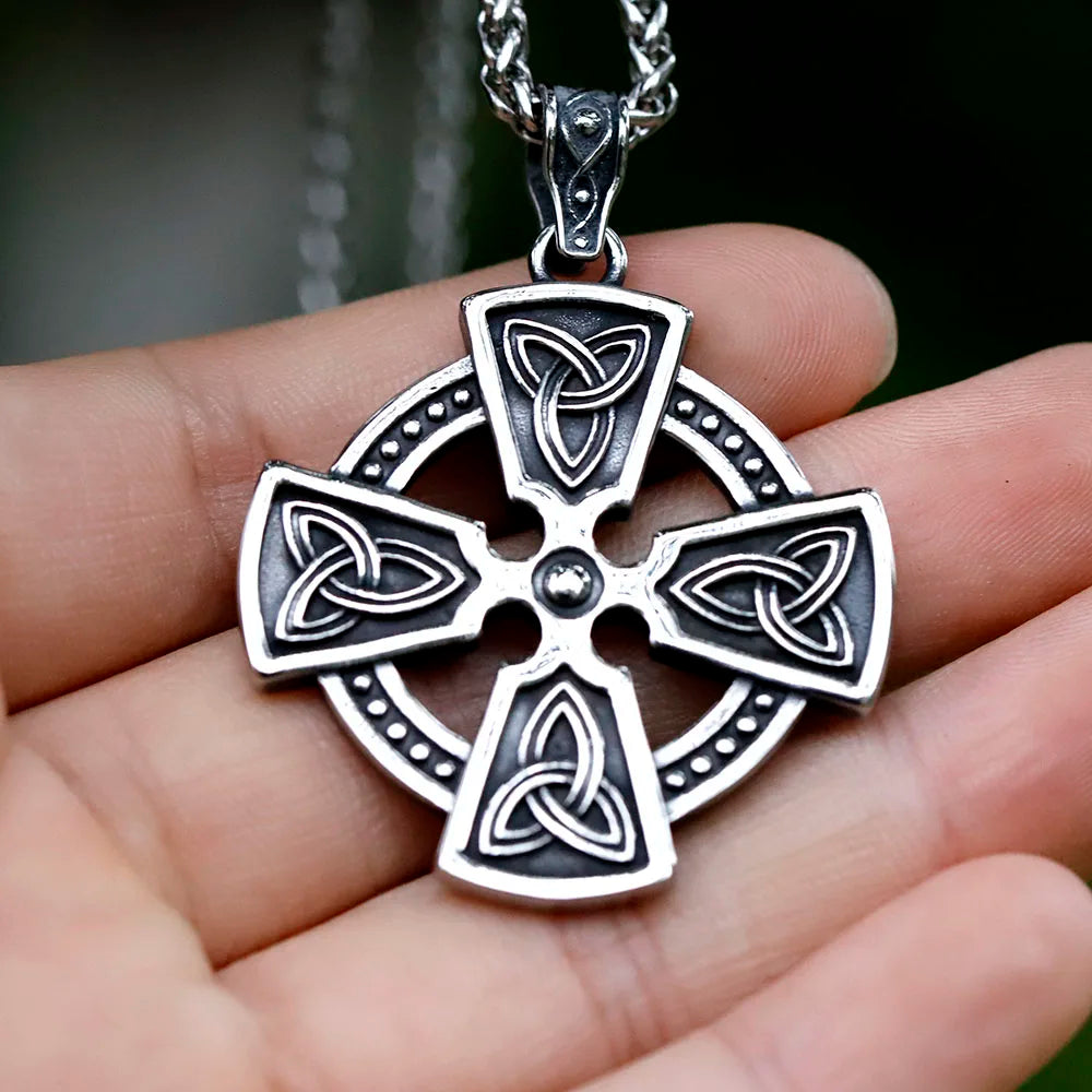 pendentif croix celtique