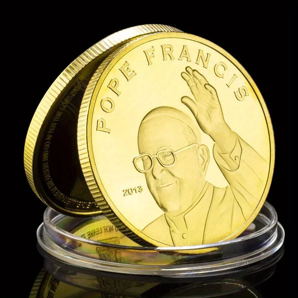 Pièce croix pape françois