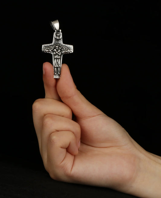 croix du berger pape françois